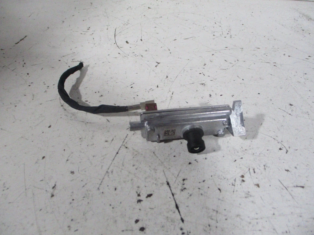 Pre-Owned 24 Jeep Grand Cherokee Front Windshield Mounted Camera OEM LKQ (Good)