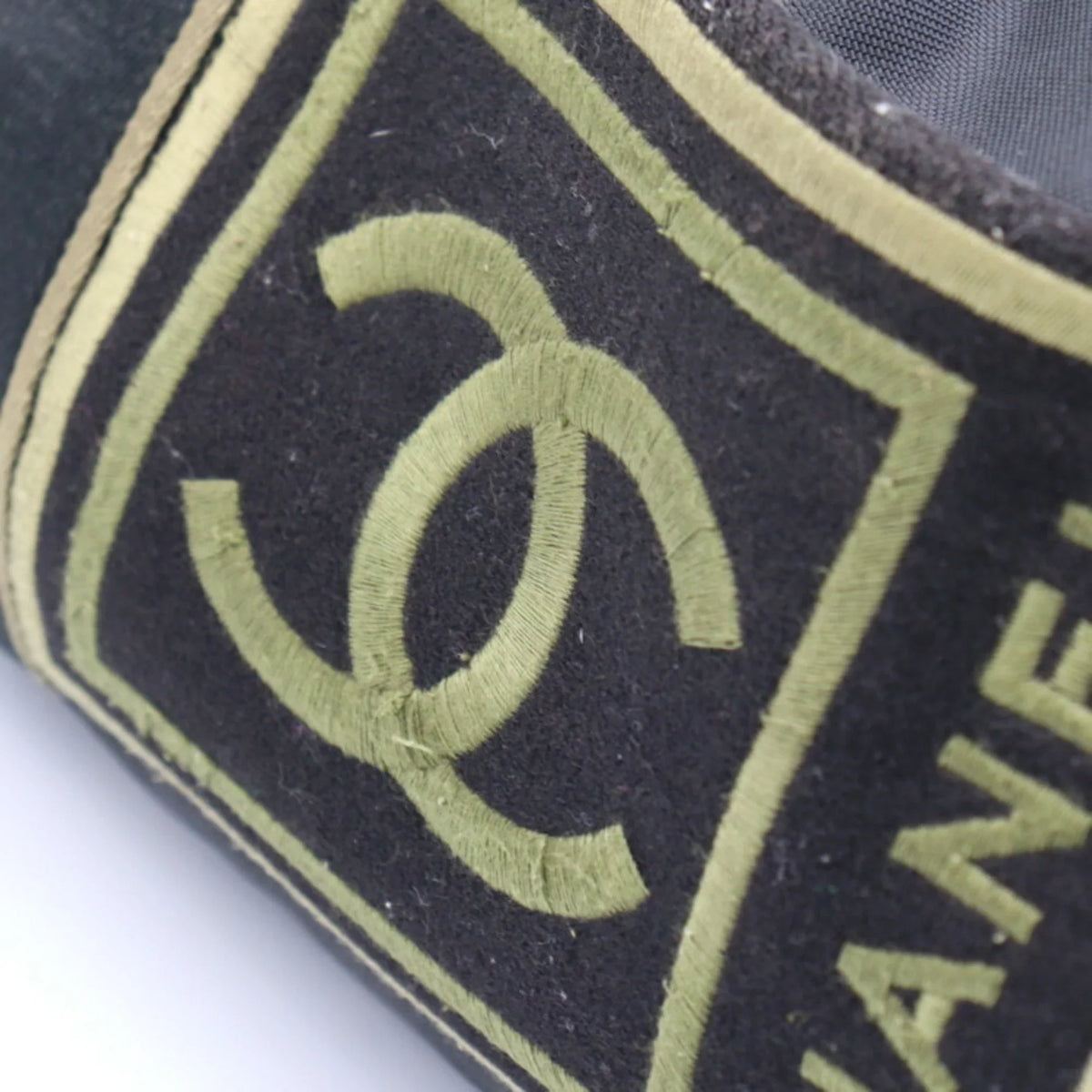 Pre-Owned CHANEL Chanel Sport Line Boston Bag Nylon Canvas Jet Khaki Green Shoulder Travel Cocomark 10 Series Round Cylindrical (Fair)